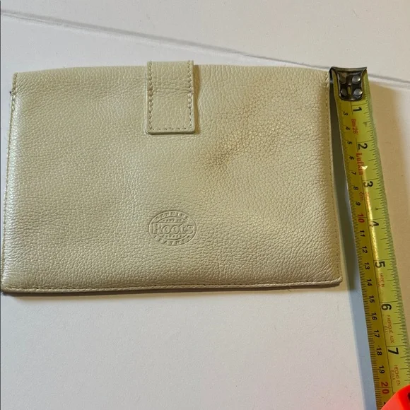 Kobo Roots leather case fit kobo 7" tablet - Picture 2 of 7